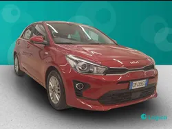 Rosso Usata 2023 Kia Rio Style Tre volumi | 13.900 € (Buon prezzo)