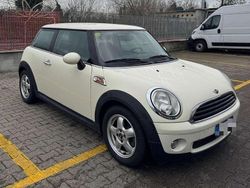 Bianco Usata 2010 Mini ONE Due volumi | 5490 € (Cara)