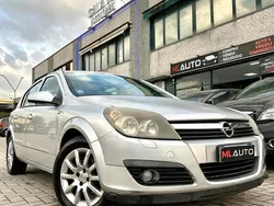 Grigio Usata 2006 Opel Astra Enjoy Tre volumi | 2990 € (Buon prezzo)