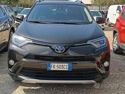 Nero Usata 2017 Toyota RAV4 Hybrid SUV | 19.900 € (Buon prezzo)
