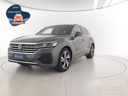 Silizium grey metallizzato Usata 2021 VW Touareg Atmosphere SUV | 47.000 € (Buon prezzo)