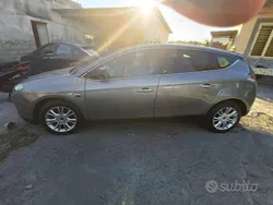 Usata 2012 Lancia Delta Tre volumi | 4500 € (Super prezzo)