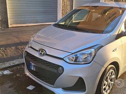 Grigio Usata 2019 Hyundai i10 Due volumi | 7800 € (Ottimo prezzo)