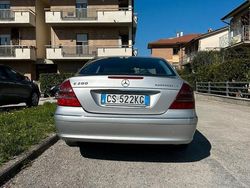 Grigio Usata 2005 Mercedes E200 Tre volumi | 10.000 €
