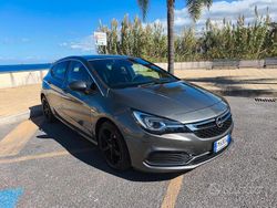 Usata 2018 Opel Astra OPC Tre volumi | 11.900 € (Molto cara)