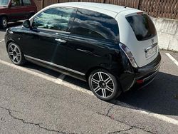 Nero Usata 2011 Lancia Ypsilon Due volumi | 6900 € (Molto cara)