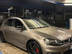 Grigio Usata 2016 VW Golf VII R-line Tre volumi | 16.000 € (Buon prezzo)