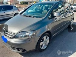 Grigio Usata 2009 VW Golf Plus Cross Monovolume | 4700 €