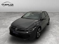 Grigio Nuova 2025 VW Golf Tre volumi | 34.600 € (Buon prezzo)