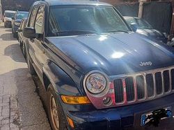 Usata 2005 Jeep Cherokee Limited SUV | 5800 € (Ottimo prezzo)