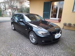 Nero Usata 2010 BMW 320 Station wagon | 2900 € (Ottimo prezzo)