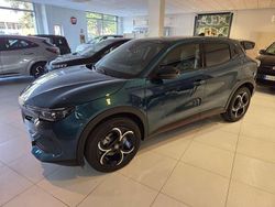 Blu navigli Nuova 2025 Alfa Romeo Junior Edizione Speciale SUV | 30.900 € (Buon prezzo)