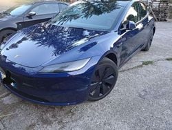 Usata 2024 Tesla Model 3 Standard Range Tre volumi | 29.800 € (Buon prezzo)