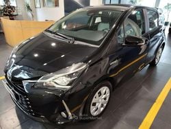 Nero Usata 2018 Toyota Yaris Hybrid Active Tre volumi | 12.500 € (Buon prezzo)