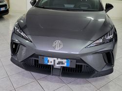 Grigio Usata 2023 MG MG4 EV Due volumi | 18.990 € (Buon prezzo)