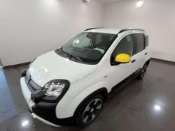 Bianco pastello Usata 2025 Fiat Panda S Due volumi | 13.490 € (Buon prezzo)