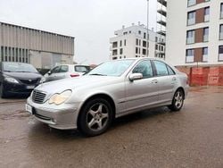 Argento Usata 2001 Mercedes C200 Avantgarde Tre volumi | 3490 € (Buon prezzo)
