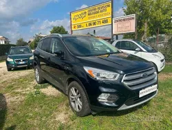 Usata 2017 Ford Kuga S SUV | 12.000 € (Super prezzo)