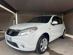 Bianco Usata 2012 Dacia Sandero Due volumi | 4999 € (Buon prezzo)