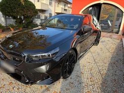 Nero Nuova 2025 BMW M5 Station wagon | 165.000 € (Buon prezzo)