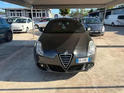 Grigio Usata 2011 Alfa Romeo Giulietta Exclusive Due volumi | 5999 € (Ottimo prezzo)