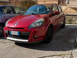 Usata 2010 Renault Clio II Dynamique Due volumi | 2800 € (Buon prezzo)