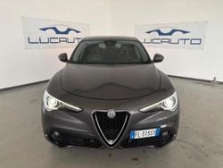 Grigio Usata 2017 Alfa Romeo Stelvio Super SUV | 20.900 € (Buon prezzo)