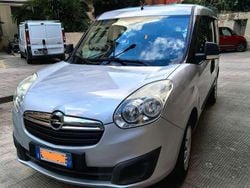 Grigio Usata 2012 Opel Combo Life Due volumi | 7600 €