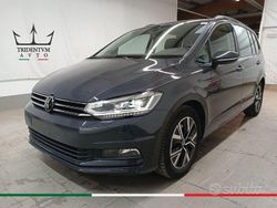 Grigio Usata 2024 VW Touran Executive Monovolume | 36.900 € (Molto cara)