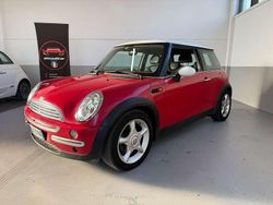 Rosso Usata 2002 Mini Cooper Due volumi | 2200 € (Ottimo prezzo)