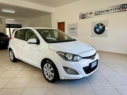 Bianco Usata 2014 Hyundai i20 Tre volumi | 5300 € (Cara)