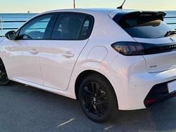 Bianco Usata 2021 Peugeot 208 GT Due volumi | 14.290 € (Buon prezzo)