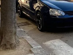 Usata 2005 VW Golf V Tre volumi | 4000 € (Buon prezzo)