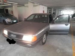 Usata 1988 Audi 100 Tre volumi | 3000 €