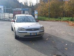 Usata 2005 Ford Mondeo Tre volumi | 3000 €