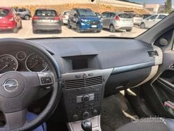 Grigio Usata 2005 Opel Astra Station wagon | 1500 € (Buon prezzo)