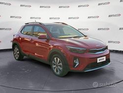 Rosso Usata 2024 Kia Stonic Urban SUV | 17.900 € (Cara)