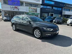 Grigio Usata 2017 VW Passat Highline Station wagon | 18.490 € (Buon prezzo)