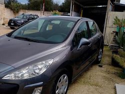 Grigio Usata 2010 Peugeot 308 Tre volumi | 2700 € (Buon prezzo)