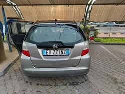 Usata 2010 Honda Jazz Elegance Due volumi | 2100 € (Buon prezzo)