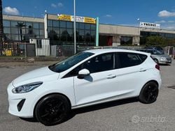 Bianco Usata 2017 Ford Fiesta Titanium Due volumi | 8490 € (Buon prezzo)