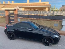 Usata 2006 Mercedes SLK200 Cabrio | 8200 €
