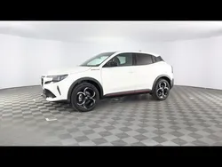 Bianco / pastello Nuova 2025 Alfa Romeo Junior Edizione Speciale SUV | 28.300 € (Ottimo prezzo)
