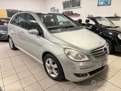 Grigio Usata 2008 Mercedes B180 Monovolume | 3400 € (Super prezzo)