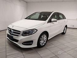 Valkoinen Käytetty 2018 Mercedes B180 Business Tila-auto | 15.990 € (Perustarjous)