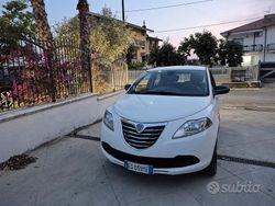 Bianco Usata 2015 Lancia Ypsilon Due volumi | 3799 € (Super prezzo)
