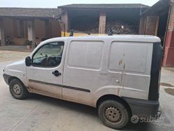 Bianco Usata 2003 Fiat Doblò Monovolume | 2500 € (Cara)