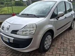 Usata 2009 Renault Grand Modus Dynamique Monovolume | 4800 € (Cara)