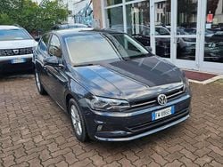 Grigio Usata 2019 VW Polo Comfortline Tre volumi | 13.900 € (Buon prezzo)