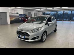 Vari colori Usata 2016 Ford Fiesta Tre volumi | 8500 € (Cara)